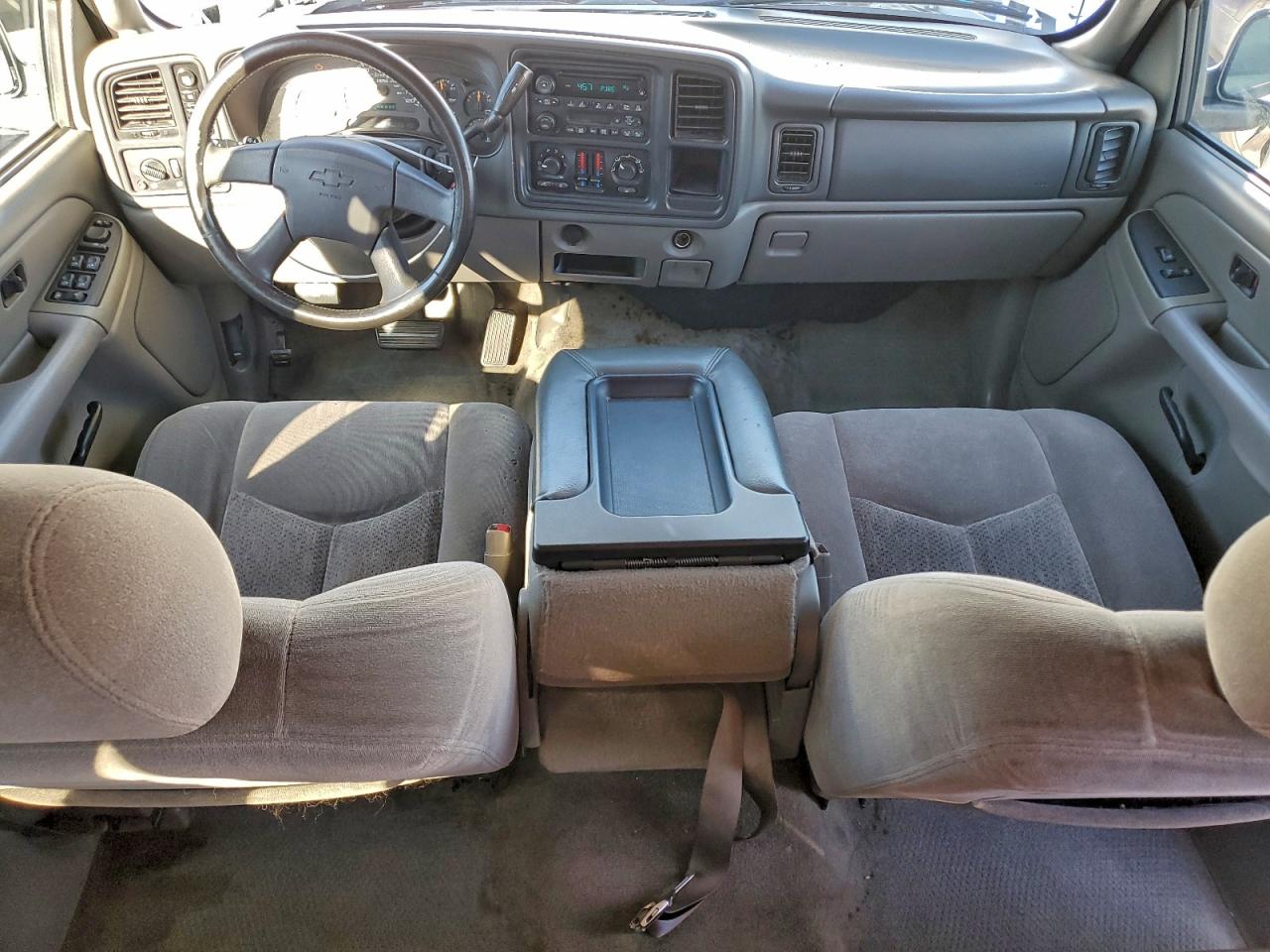 2004 Chevrolet Tahoe K1500 VIN: 1GNEK13T64J258378 Lot: 94592445