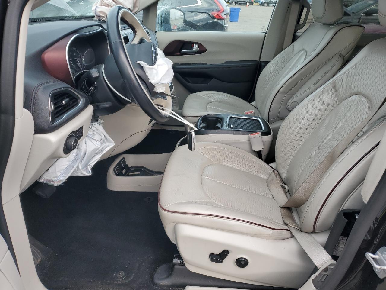 2018 Chrysler Pacifica Limited VIN: 2C4RC1GG3JR293813 Lot: 92403015