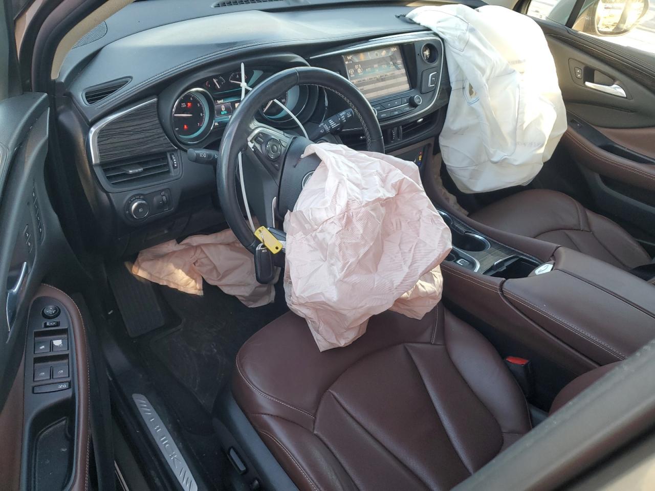 2017 Buick Envision Essence VIN: LRBFXBSA5HD148087 Lot: 92269095