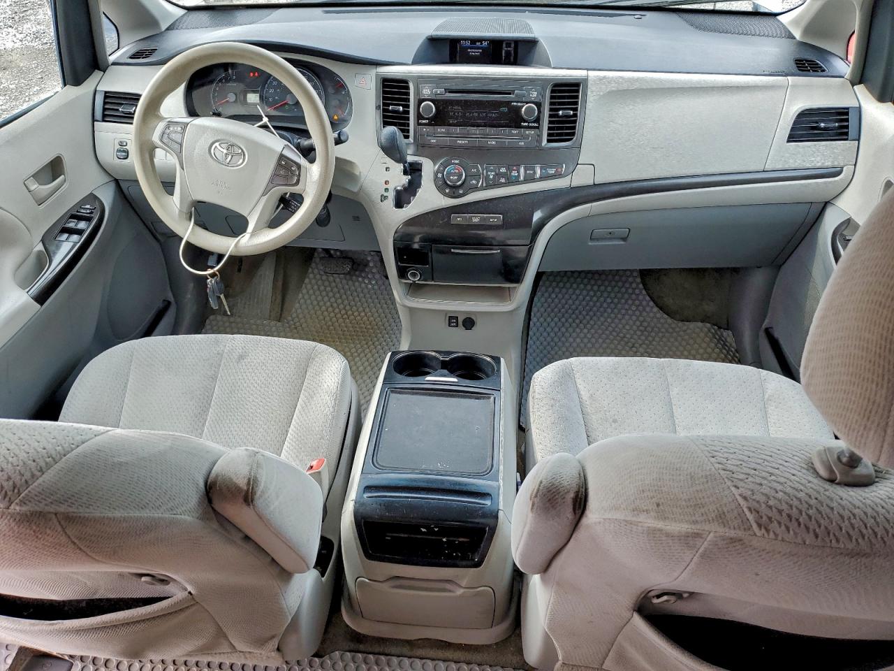 2013 Toyota Sienna Le VIN: 5TDKK3DC2DS308119 Lot: 94187305