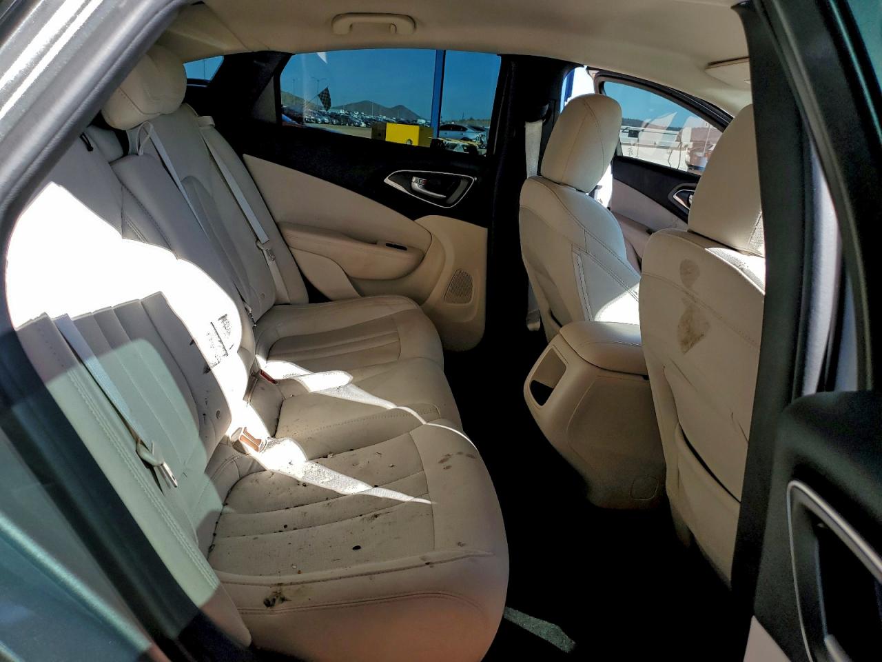 2016 Chrysler 200 Limited VIN: 1C3CCCAB5GN183385 Lot: 94319125