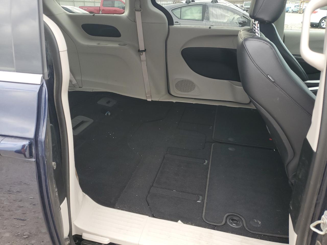 2018 Chrysler Pacifica Touring L VIN: 2C4RC1BG6JR262367 Lot: 93233715