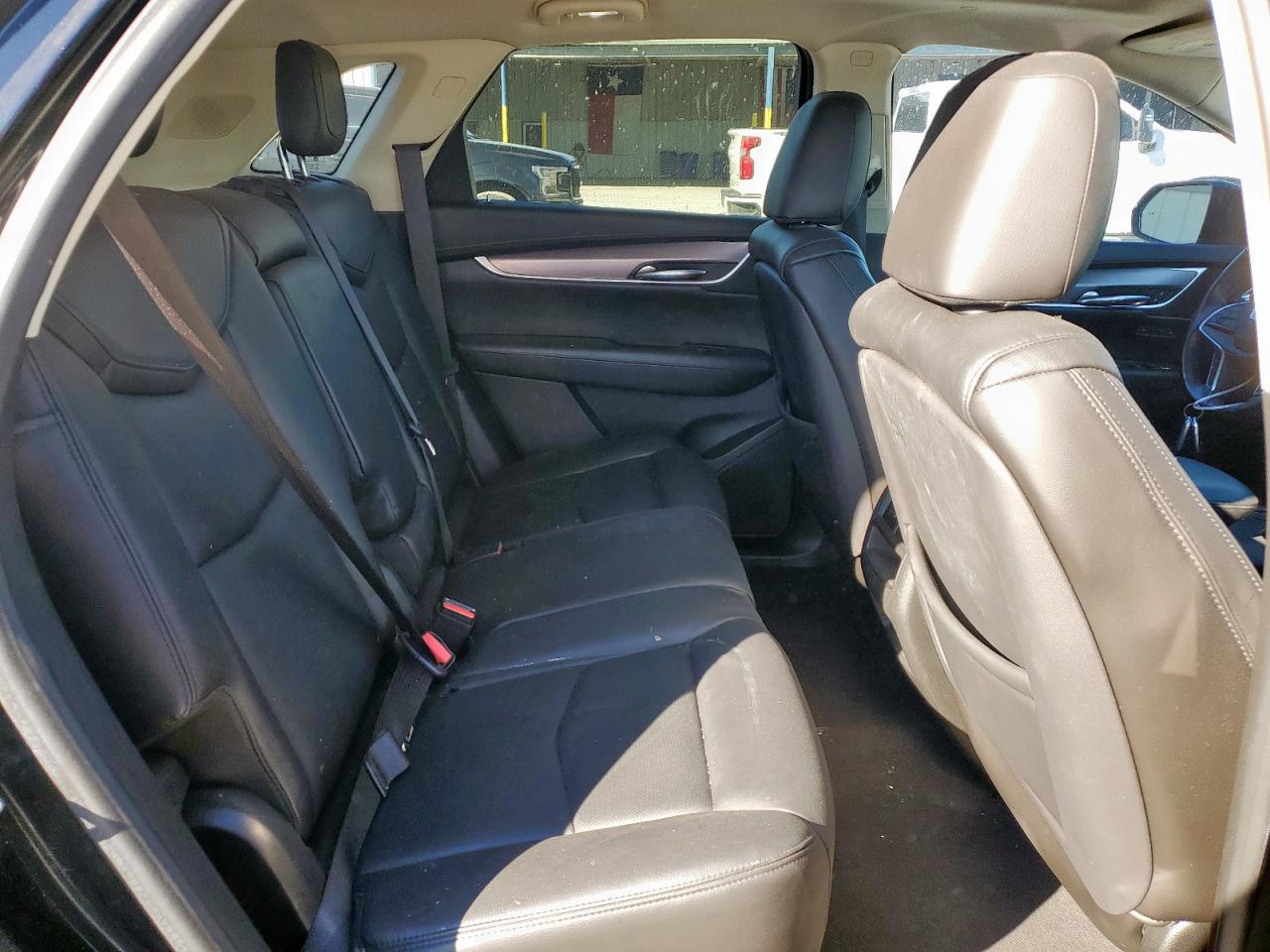 2017 Cadillac Xt5 Luxury VIN: 1GYKNBRS0HZ290400 Lot: 92157185