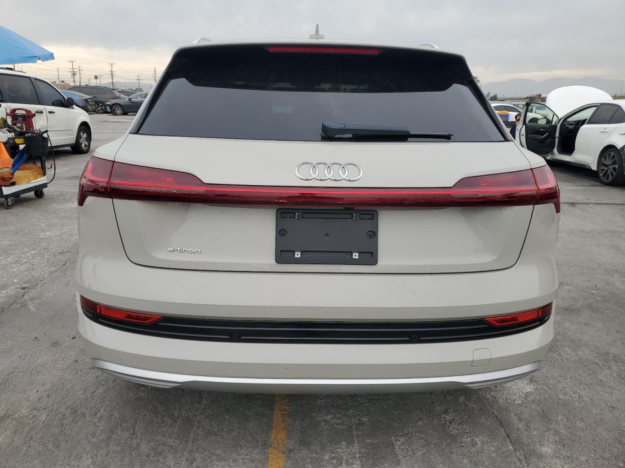 2019 Audi E-Tron Premium Plus VIN: WA1LAAGEXKB024633 Lot: 92686065