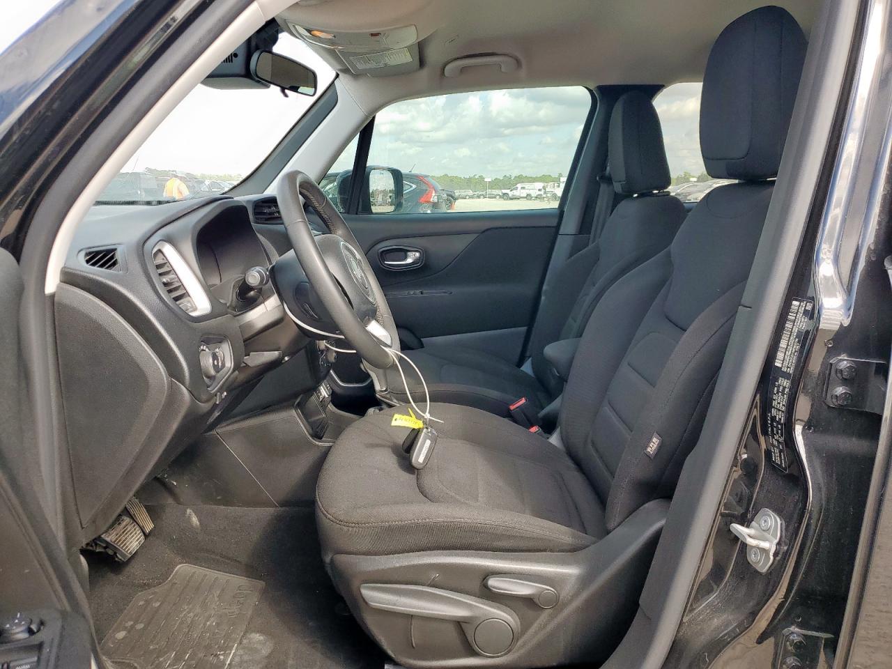 2021 Jeep Renegade Latitude VIN: ZACNJCB11MPM32796 Lot: 92902425