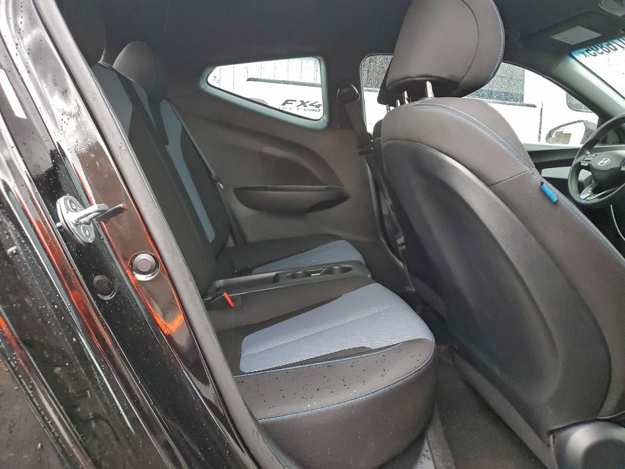 2020 Hyundai Veloster Base VIN: KMHTG6AF0LU031207 Lot: 93076895