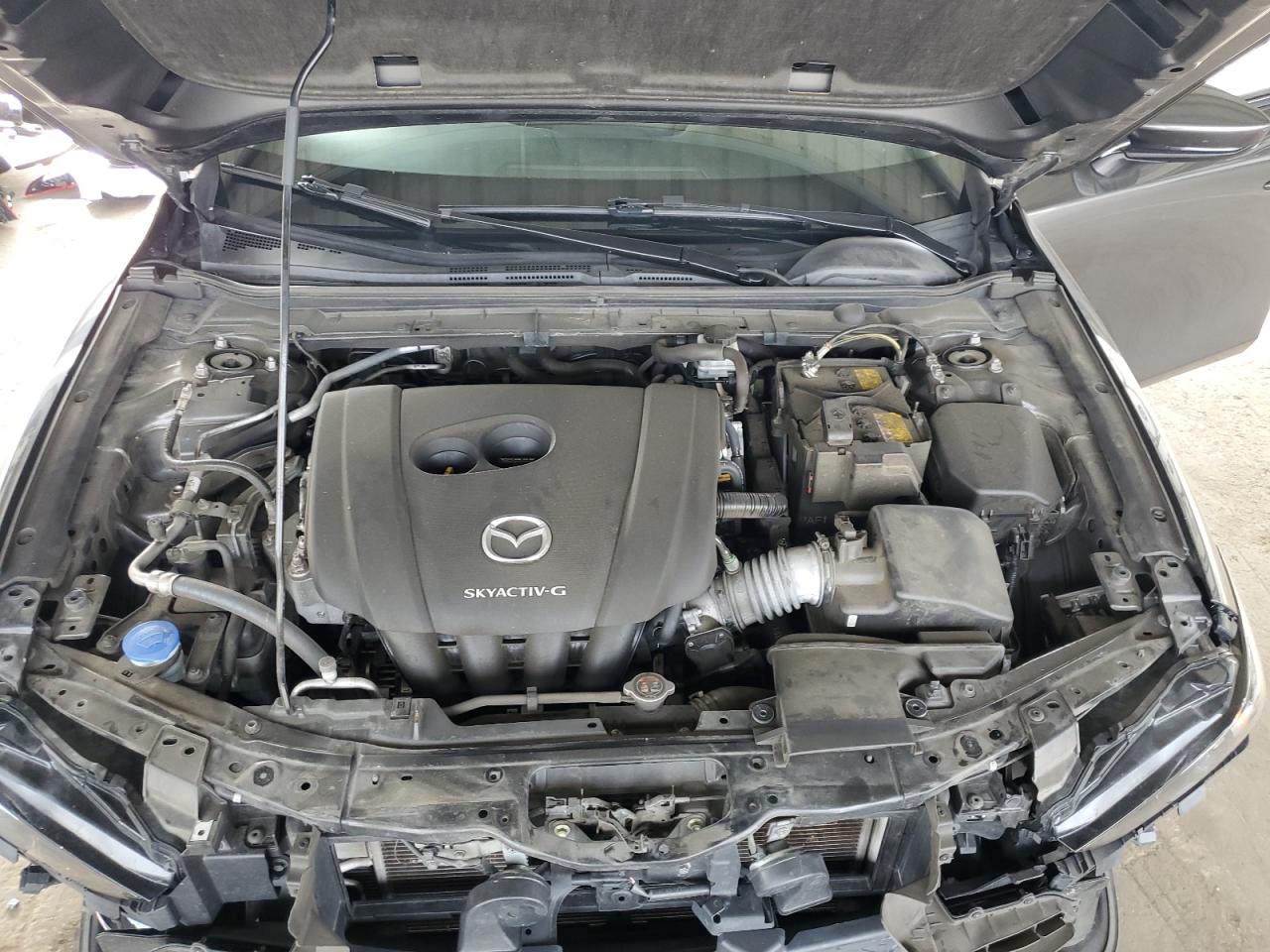 2021 Mazda 3 Preferred VIN: JM1BPBCL1M1305805 Lot: 93248725