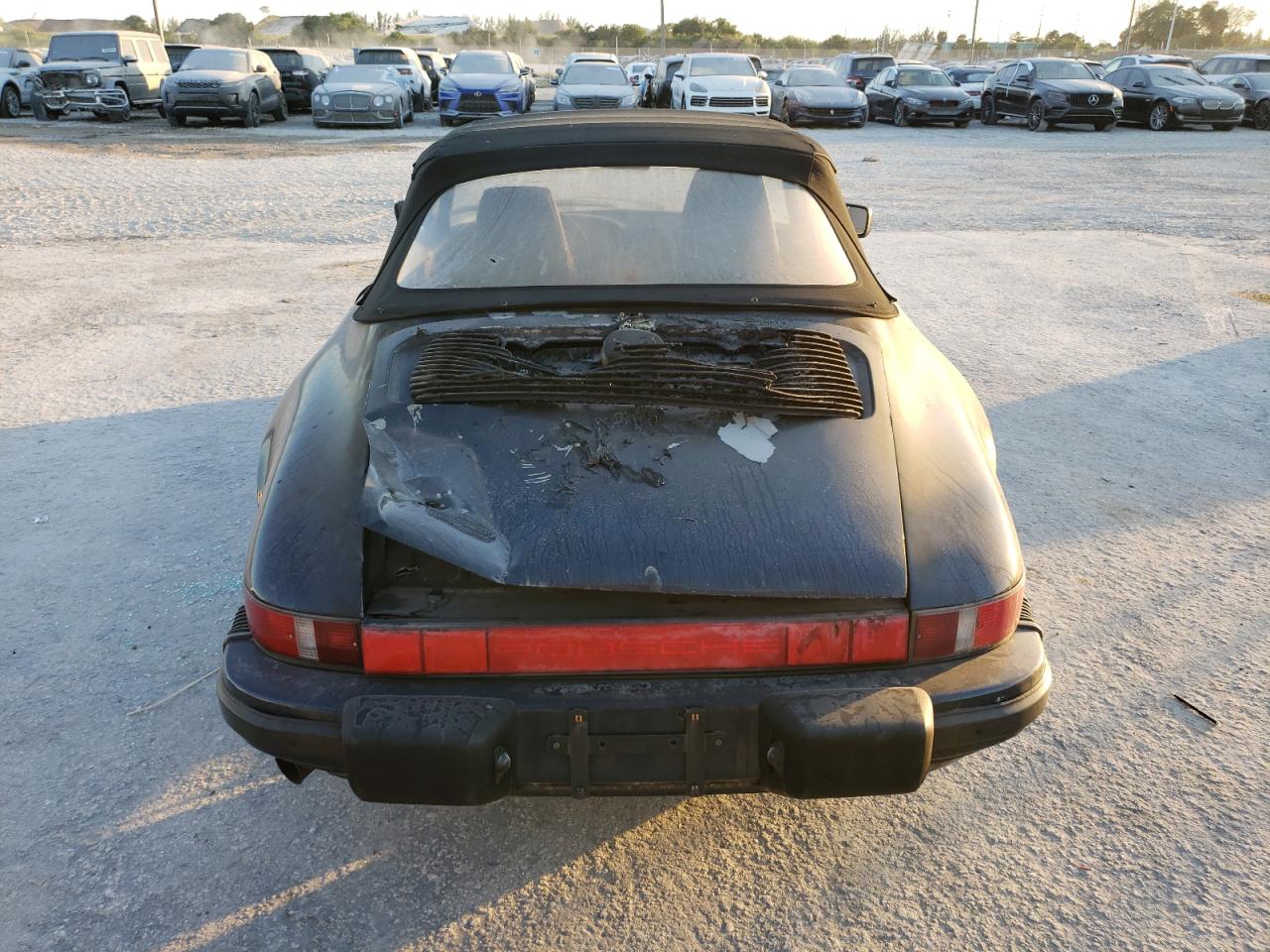 1987 Porsche 911 Carrera VIN: WP0EB0913HS172082 Lot: 92925825