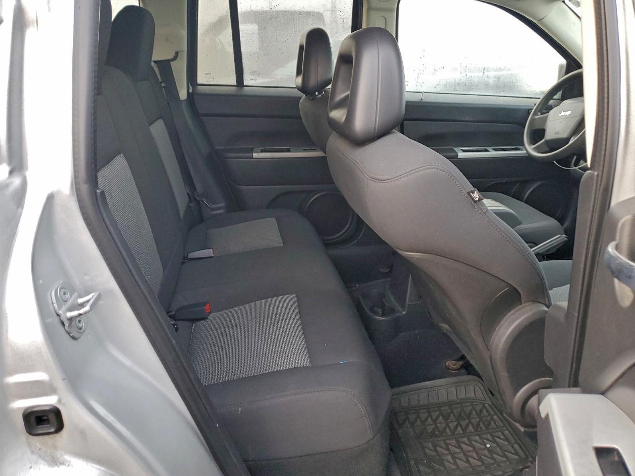 2008 Jeep Compass Sport VIN: 1J8FT47W08D776032 Lot: 94133415