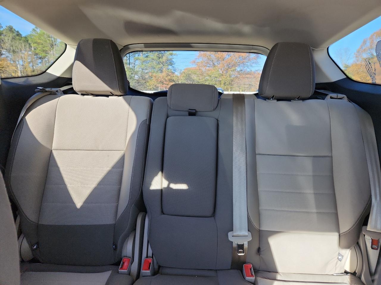 2015 Ford Escape Se VIN: 1FMCU0G73FUC21335 Lot: 92452115