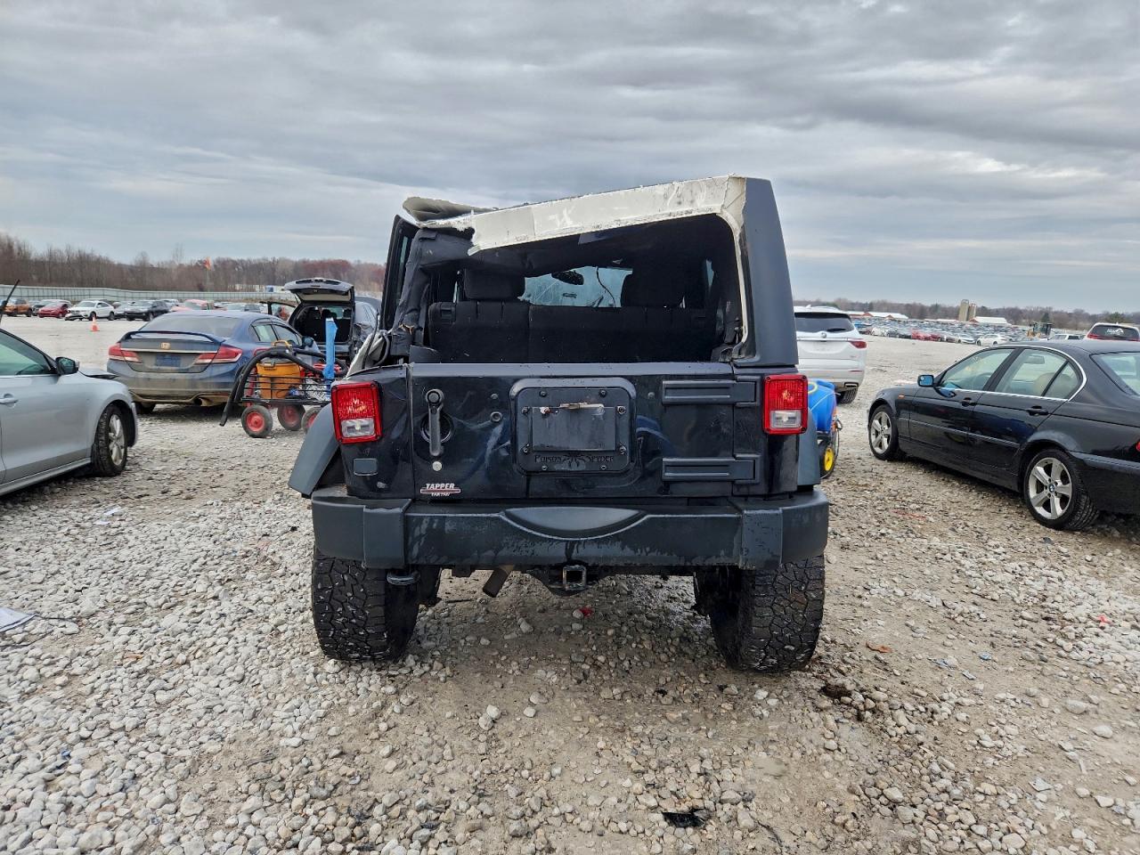 2015 Jeep Wrangler Unlimited Sport VIN: 1C4BJWDG5FL500727 Lot: 93841865