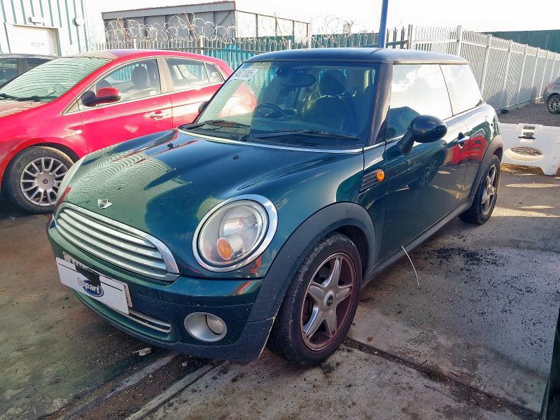 2010 MINI HATCHBACK 1.6 COOPER [122] 3DR for sale at Copart ROCHFORD