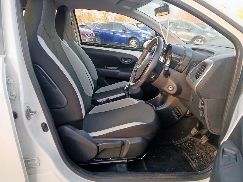 2017 TOYOTA AYGO 1.0 VVT-I X-PLAY 5DR