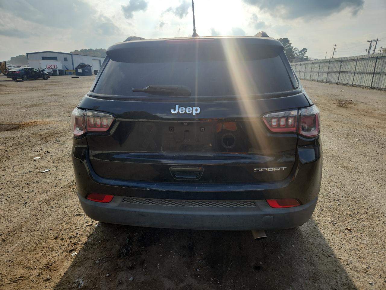 2018 Jeep Compass Sport VIN: 3C4NJCAB7JT133377 Lot: 93491255