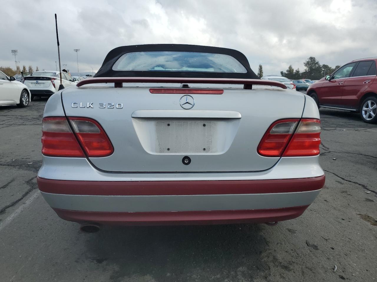 2003 Mercedes-Benz Clk 320 VIN: WDBLK65G63T130673 Lot: 93063675