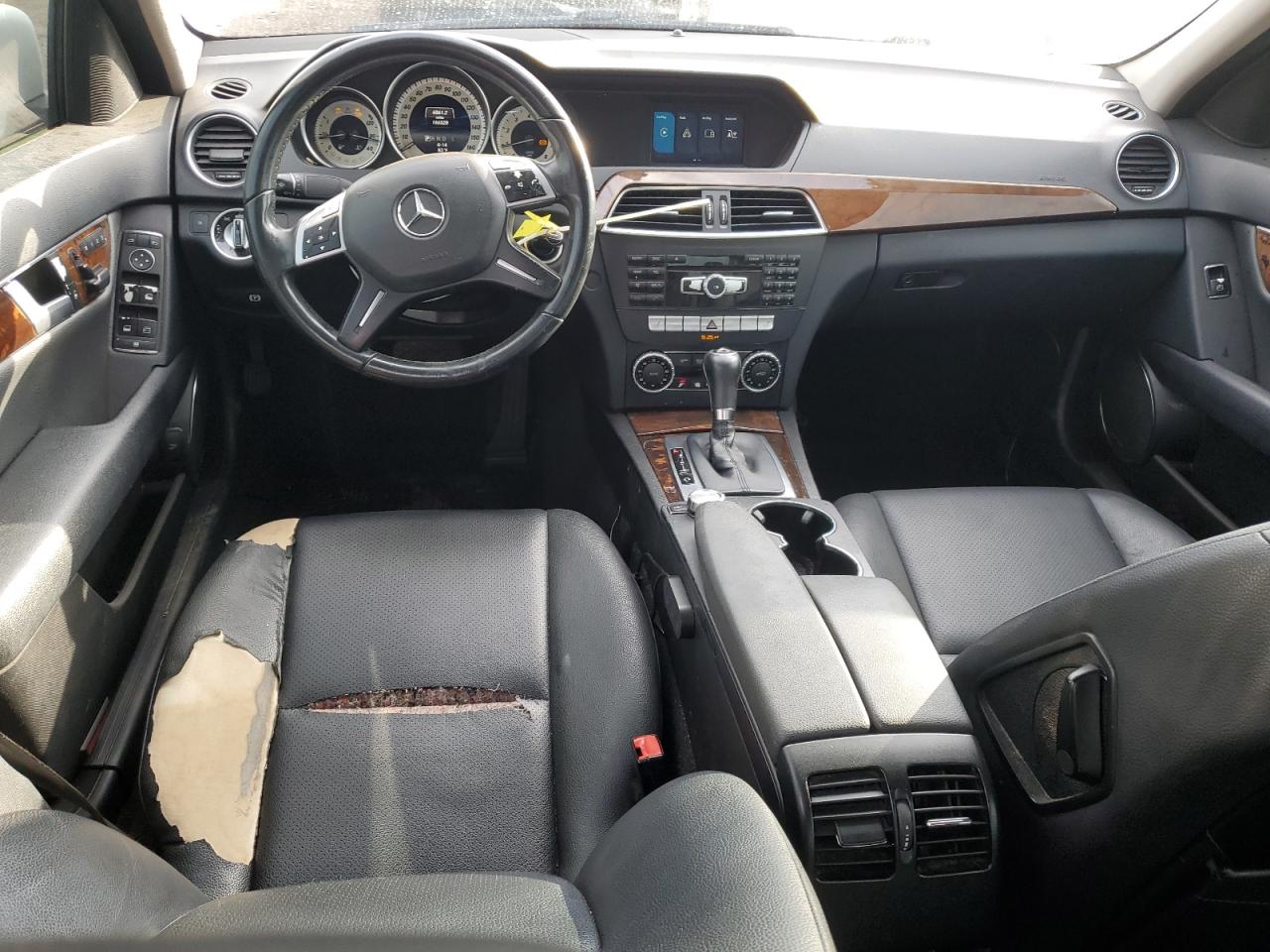 2014 Mercedes-Benz C 250 VIN: WDDGF4HB6EA958206 Lot: 92026145