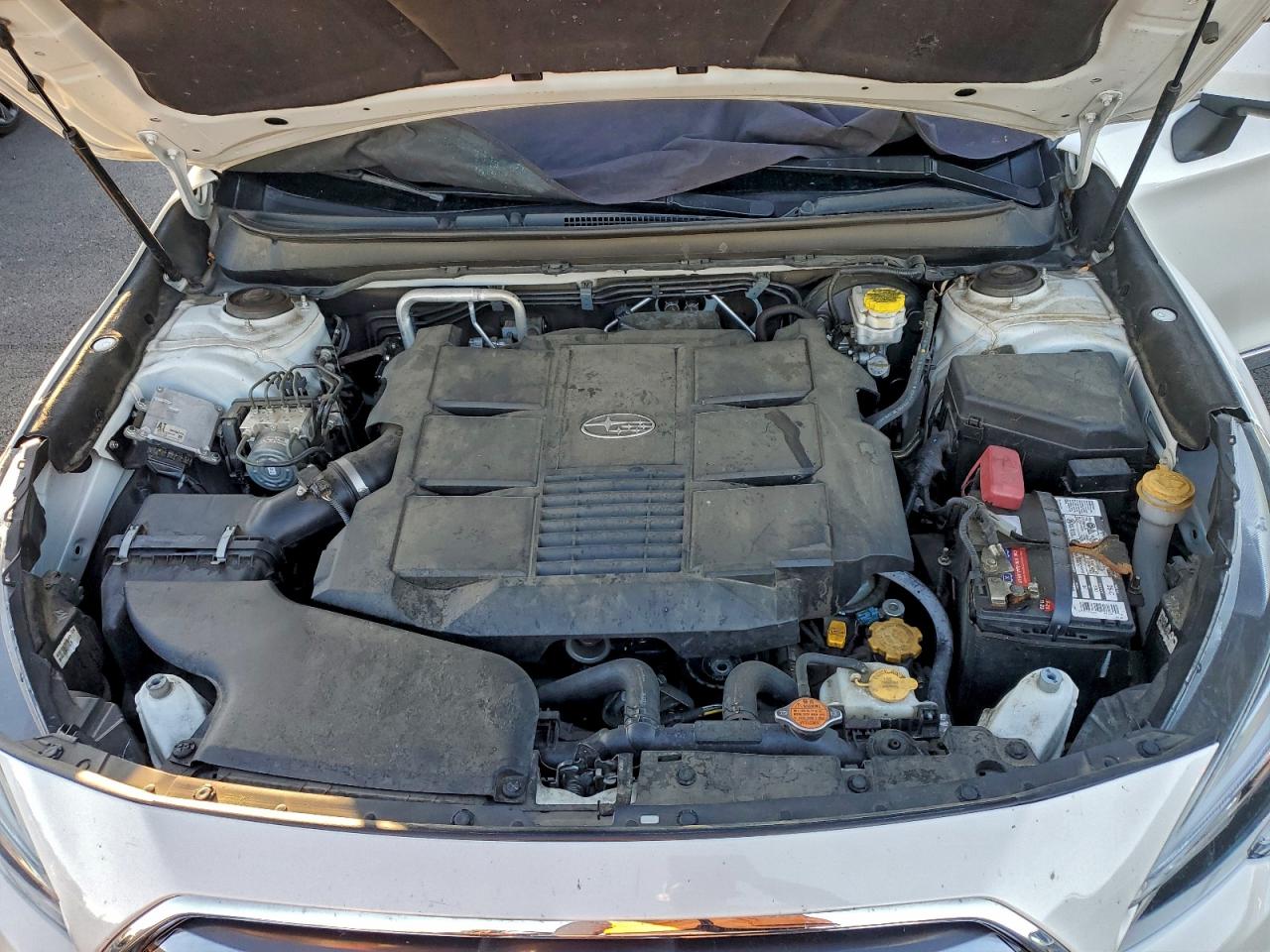 2018 Subaru Outback Touring VIN: 4S4BSETC9J3260186 Lot: 94254555