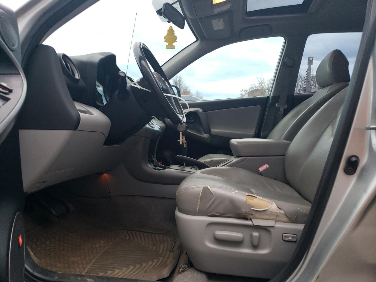 2007 Toyota Rav4 Limited VIN: JTMBK31V275028099 Lot: 93203765