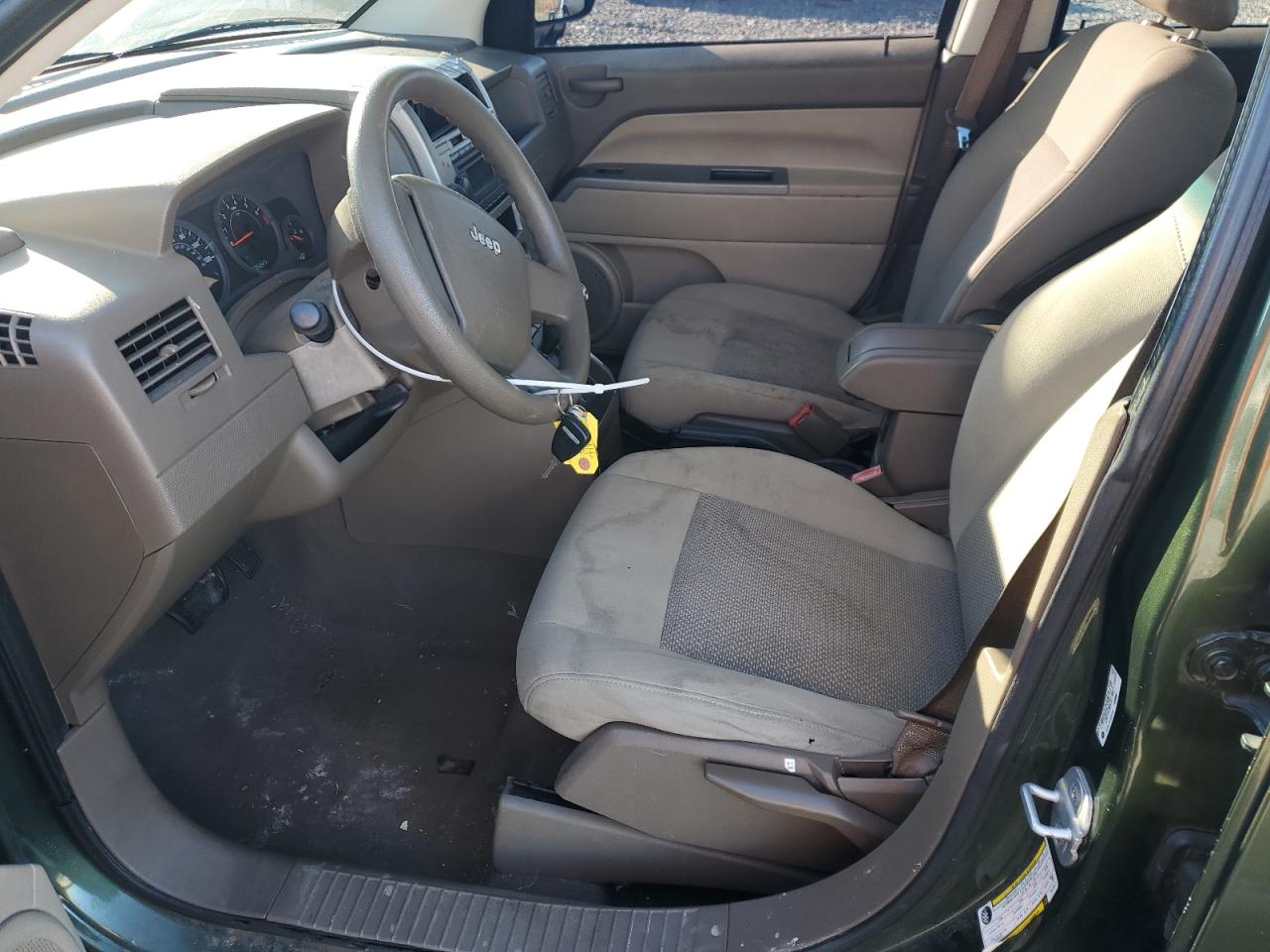 2007 Jeep Compass VIN: 1J8FT47W47D118471 Lot: 92450685