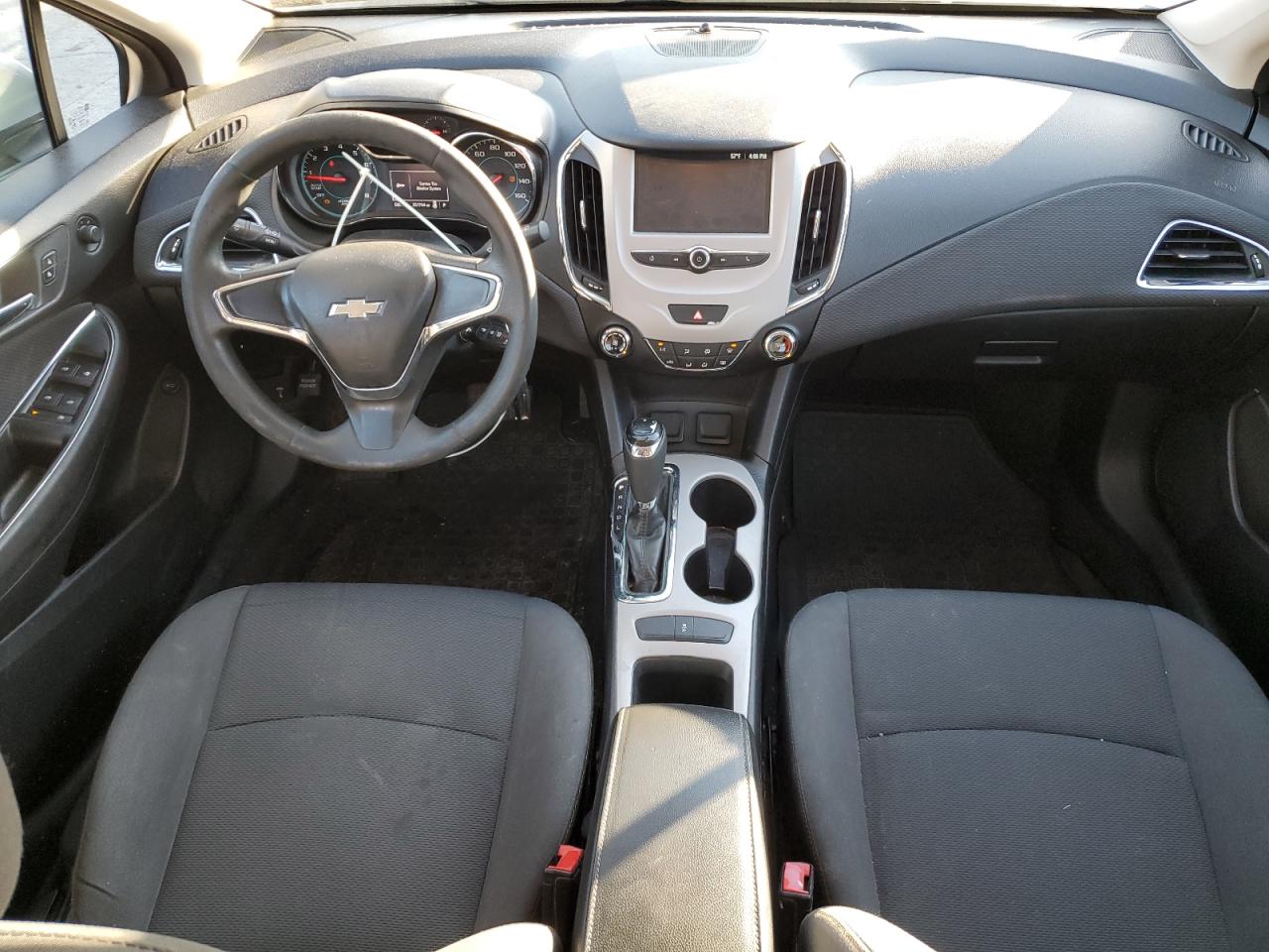 2018 Chevrolet Cruze Ls VIN: 1G1BC5SM0J7232001 Lot: 92835555