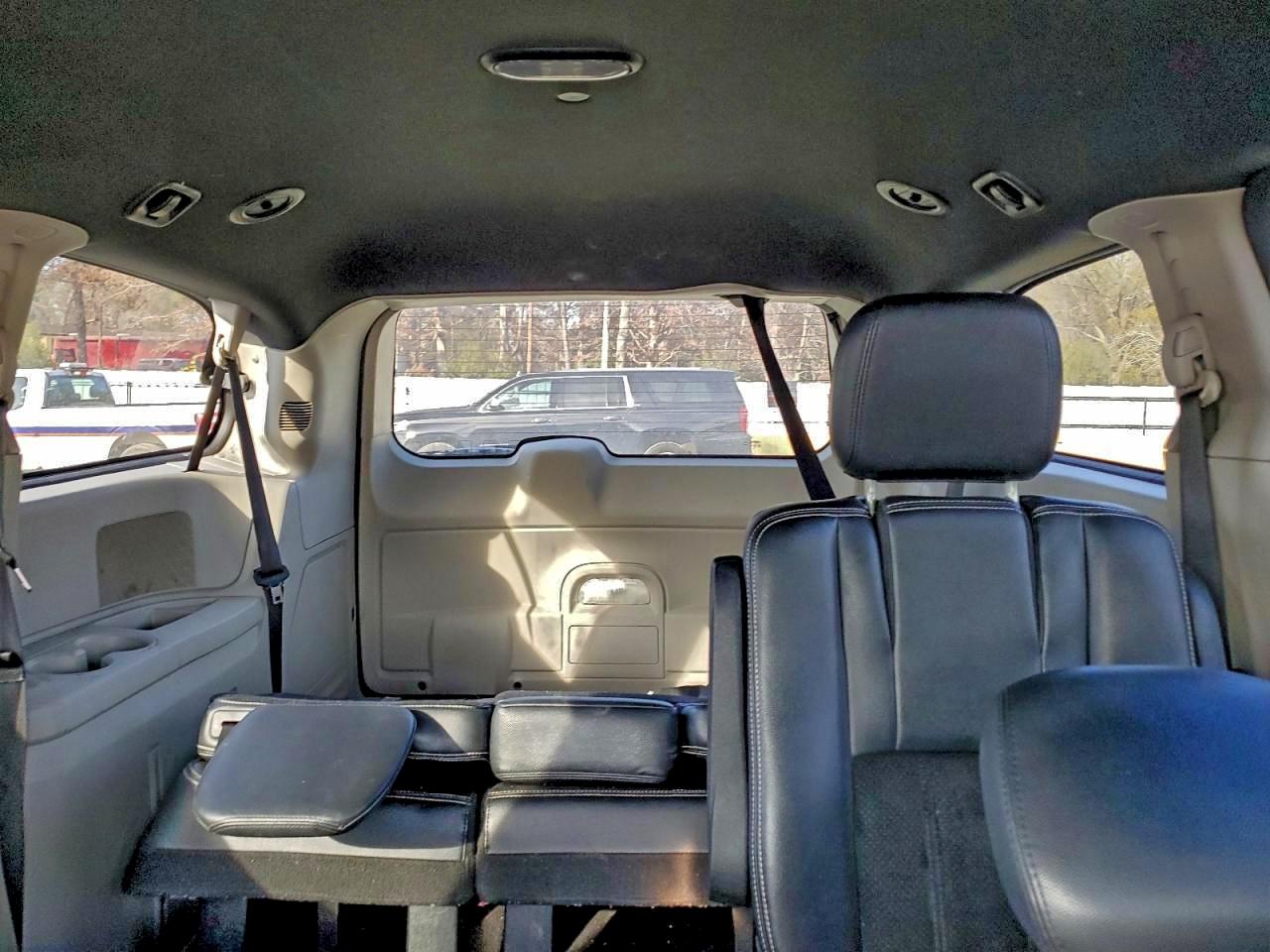 2017 Dodge Grand Caravan Sxt VIN: 2C4RDGCG5HR774128 Lot: 94062535