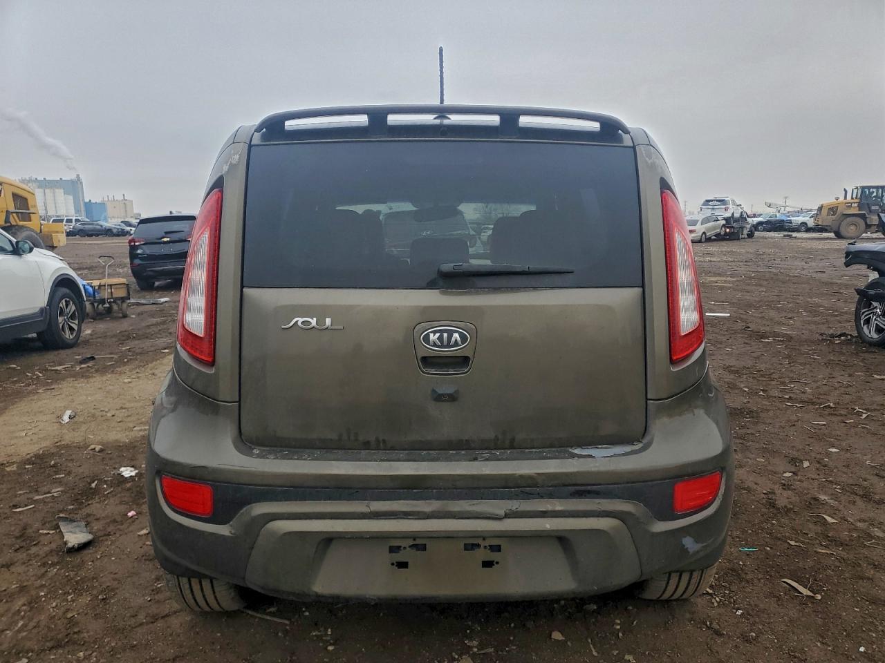 2012 Kia Soul + VIN: KNDJT2A67C7442053 Lot: 93926705