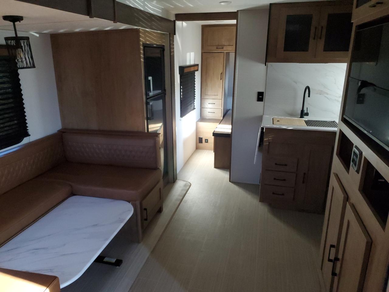 2024 Coachmen Freedom - Camper VIN: 5ZT2FERB3RW028652 Lot: 91103265