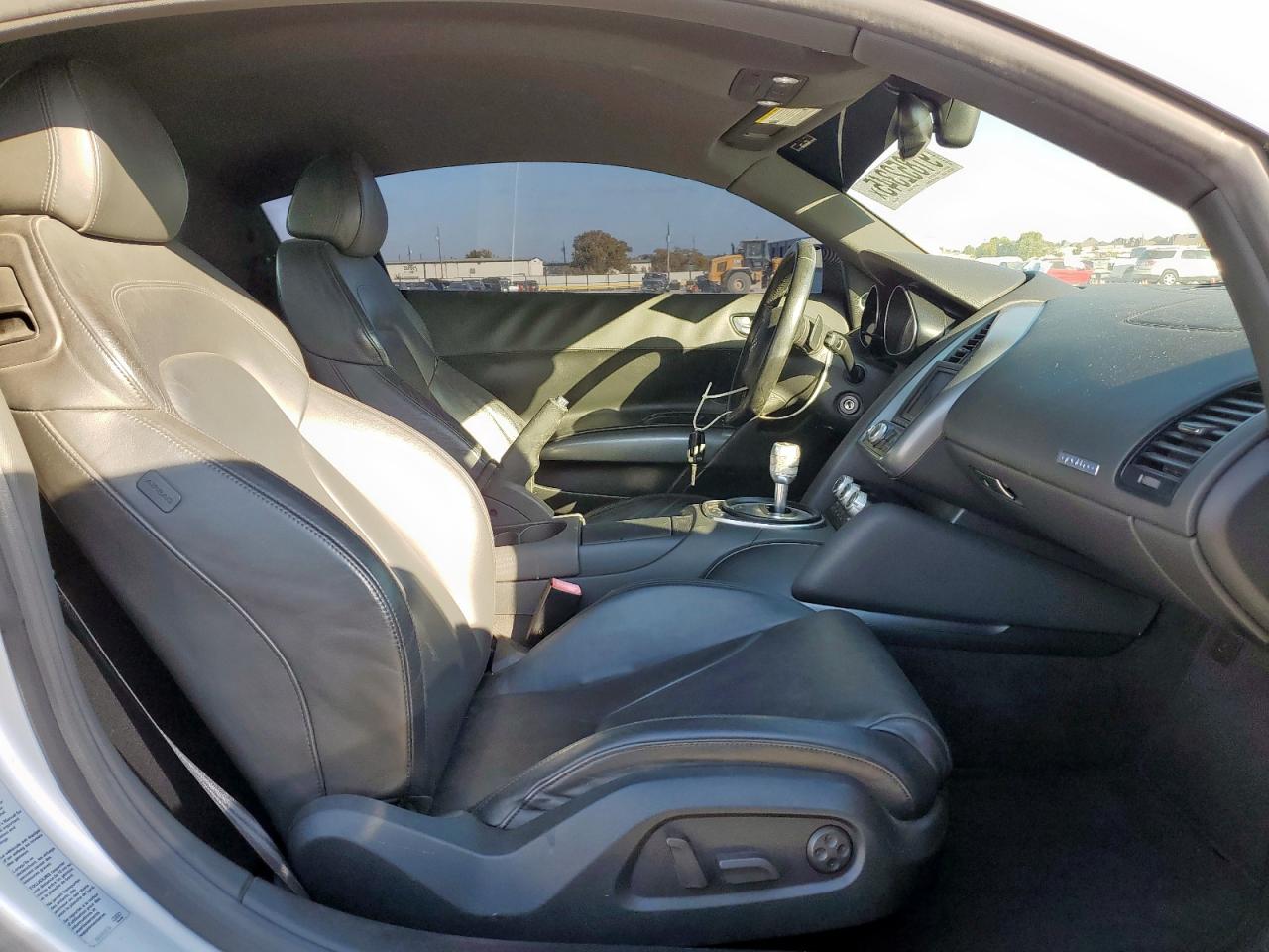 2011 Audi R8 4.2 Quattro VIN: WUAAUAFG7BN001335 Lot: 91852345