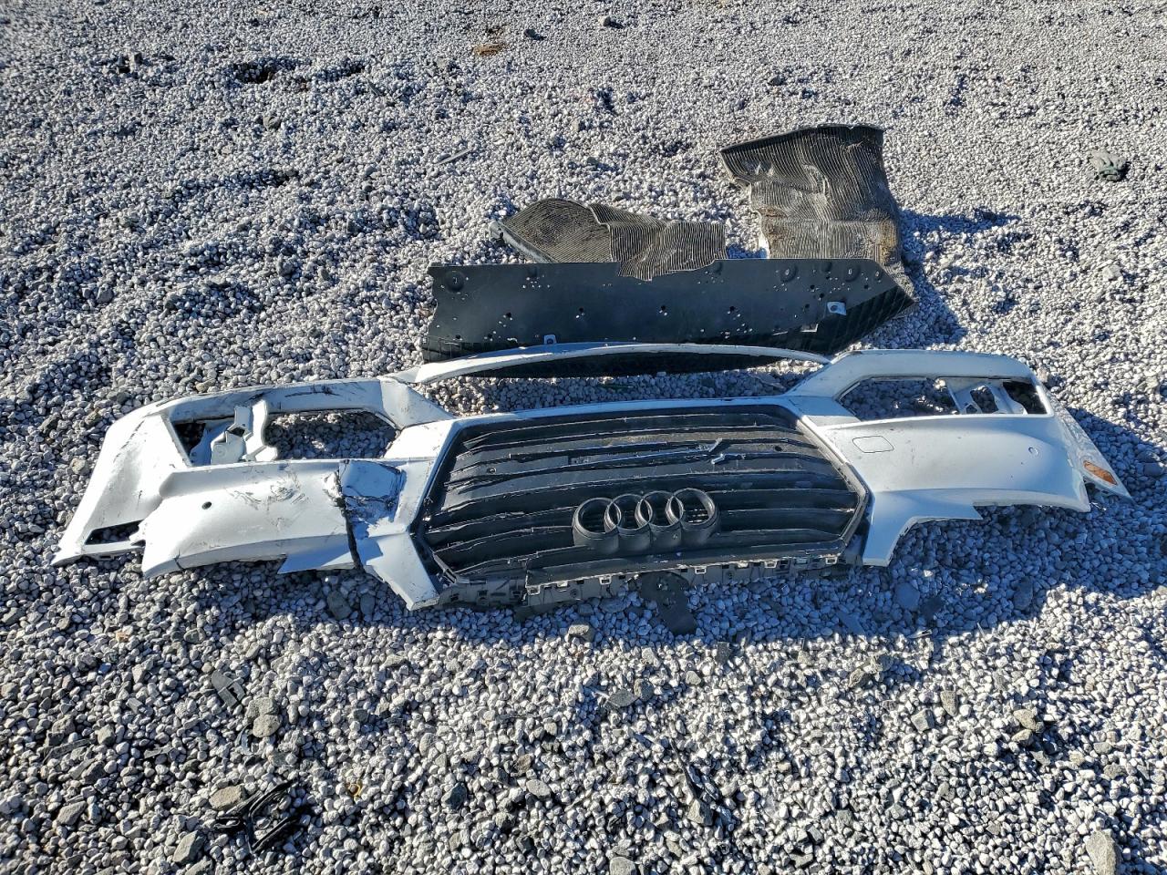 2017 Audi A4 Premium Plus VIN: WAUENAF46HN031997 Lot: 94366095