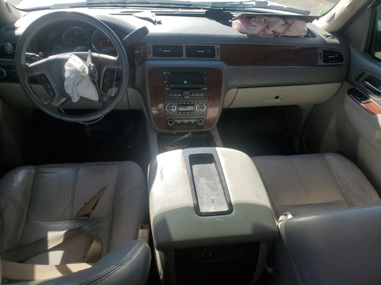 2013 Chevrolet Tahoe K1500 Lt VIN: 1GNSKBE06DR313585 Lot: 85948845