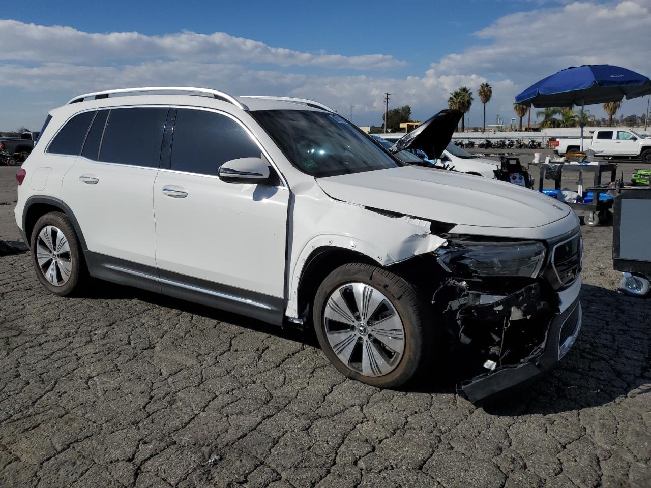 Фото: W1N9M0CB6PN055423