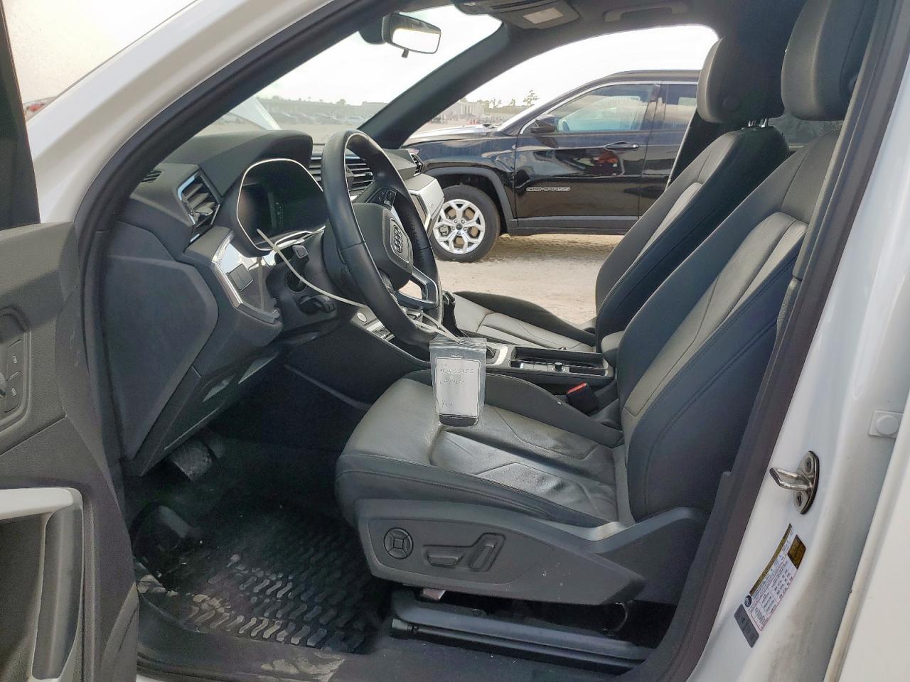 2020 Audi Q3 Premium S Line VIN: WA1DECF31L1104527 Lot: 92433455