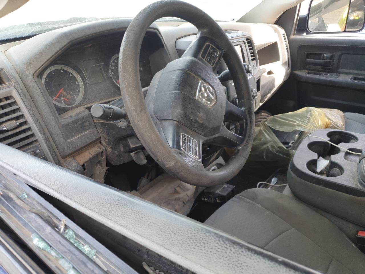 2016 Ram 2500 Flatbed Truck VIN: 3C6UR5CJ2GG363051 Lot: 92128865