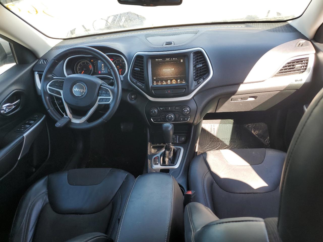 2018 Jeep Cherokee Latitude Plus VIN: 1C4PJLLB9JD551709 Lot: 92417485