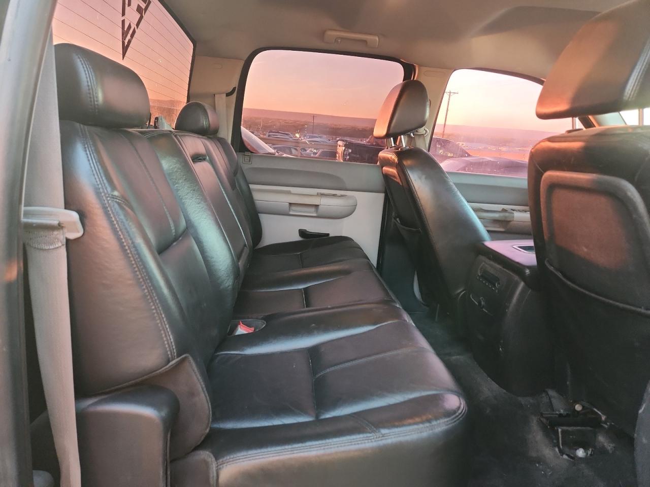 2008 GMC Sierra C1500 VIN: 2GTEC13C381180972 Lot: 71911615