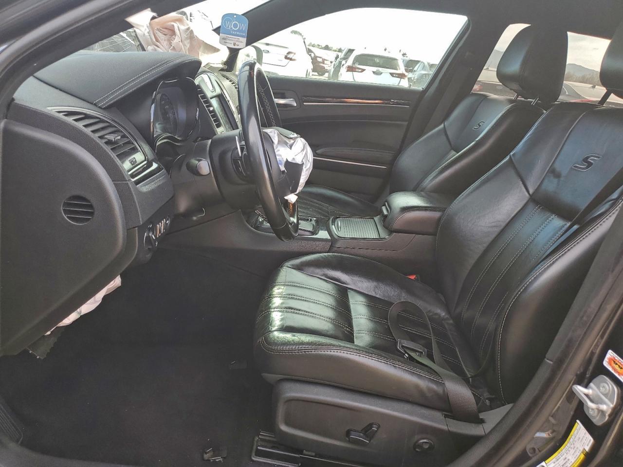 2019 Chrysler 300 S VIN: 2C3CCABG8KH573302 Lot: 94805985