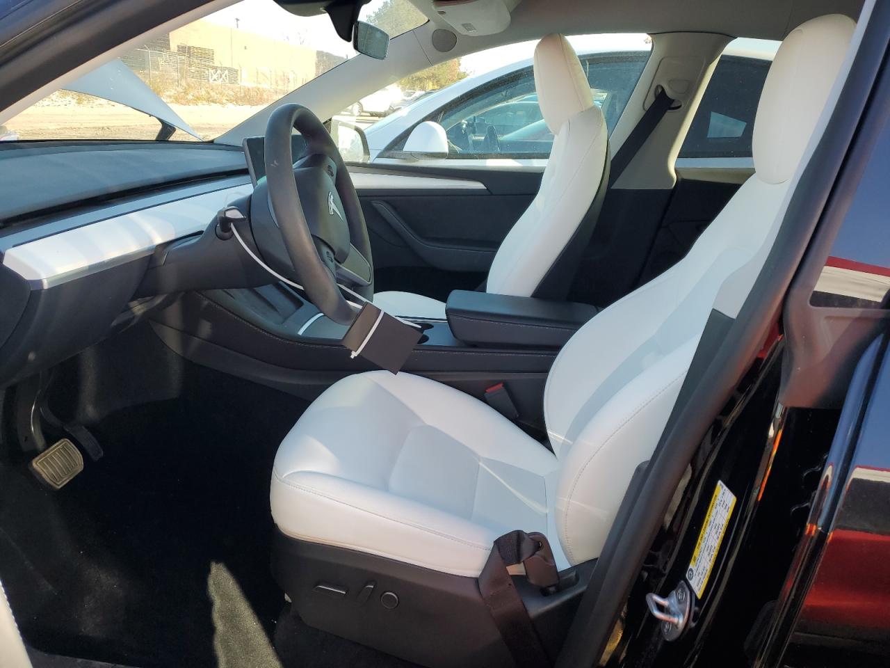 2023 Tesla Model Y VIN: 7SAYGDEE6PA181370 Lot: 89869915