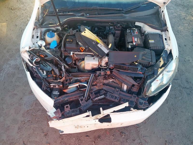 2012 VOLKSWAGEN GOLF 