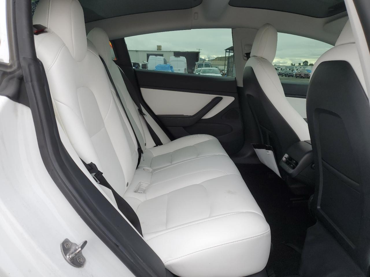 2021 Tesla Model 3 VIN: 5YJ3E1EBXMF936164 Lot: 92739535