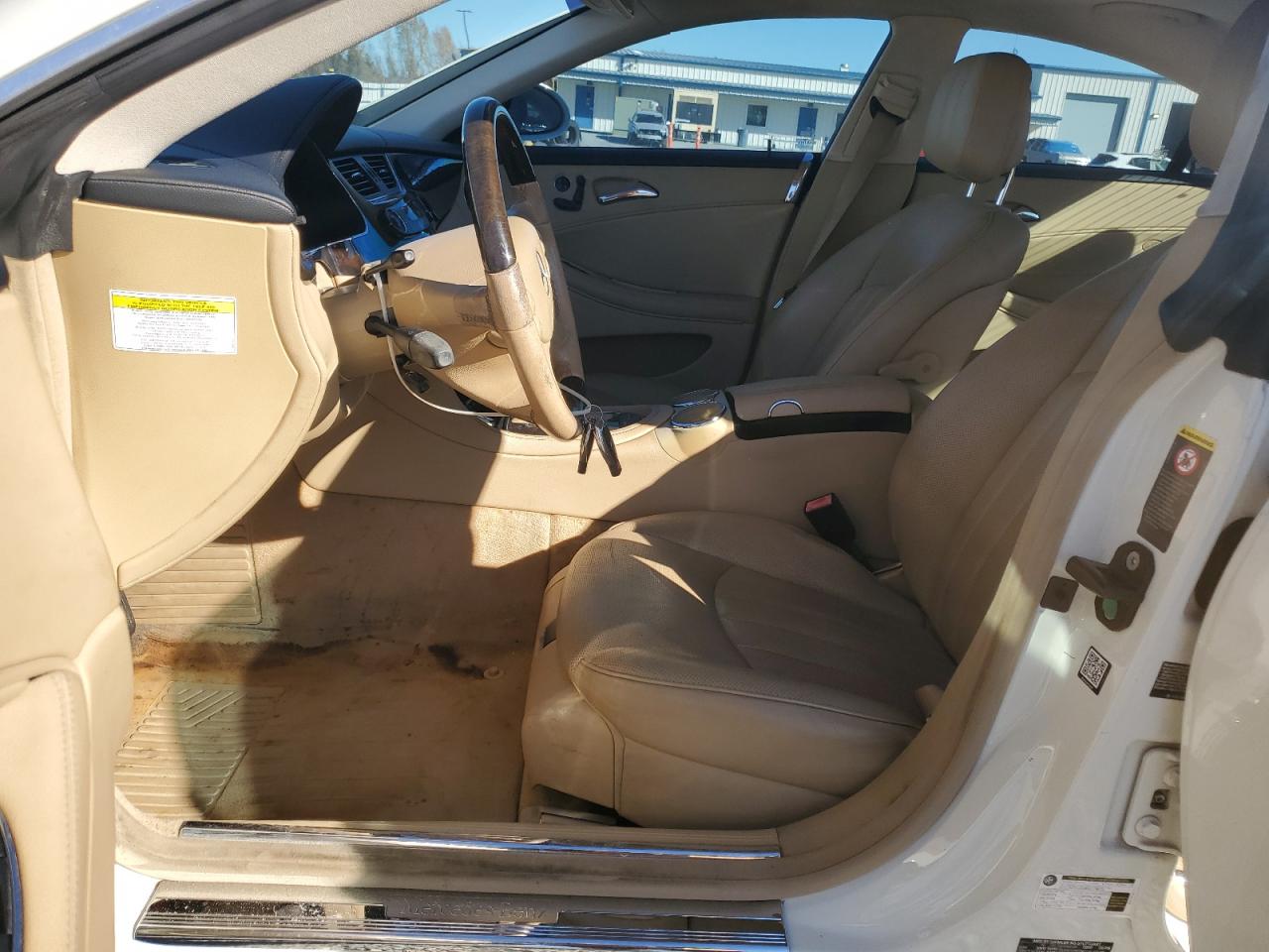 2008 Mercedes-Benz Cls 550 VIN: WDDDJ72X98A135880 Lot: 92709285