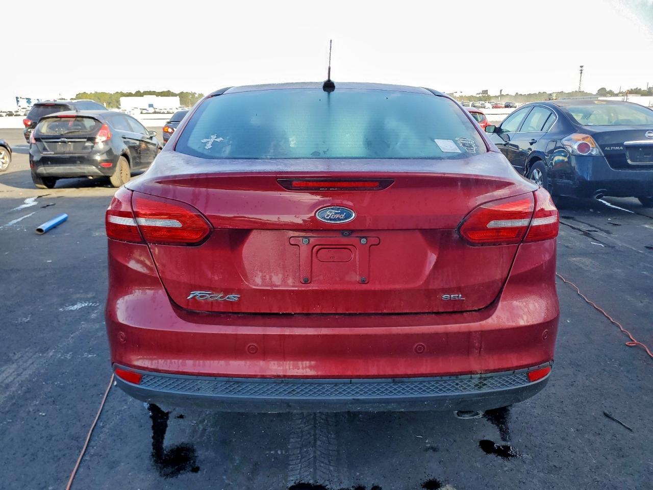 2017 Ford Focus Sel VIN: 1FADP3H22HL256600 Lot: 94417465