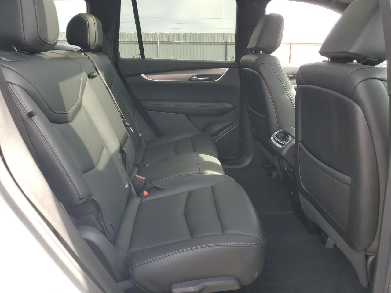 2025 Cadillac Xt6 Luxury VIN: 1GYKPAR46SZ129515 Lot: 92085035