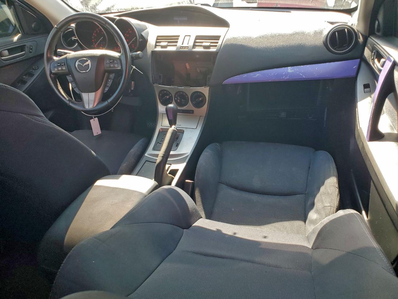 2011 Mazda 3 S VIN: JM1BL1K6XB1418554 Lot: 93953665