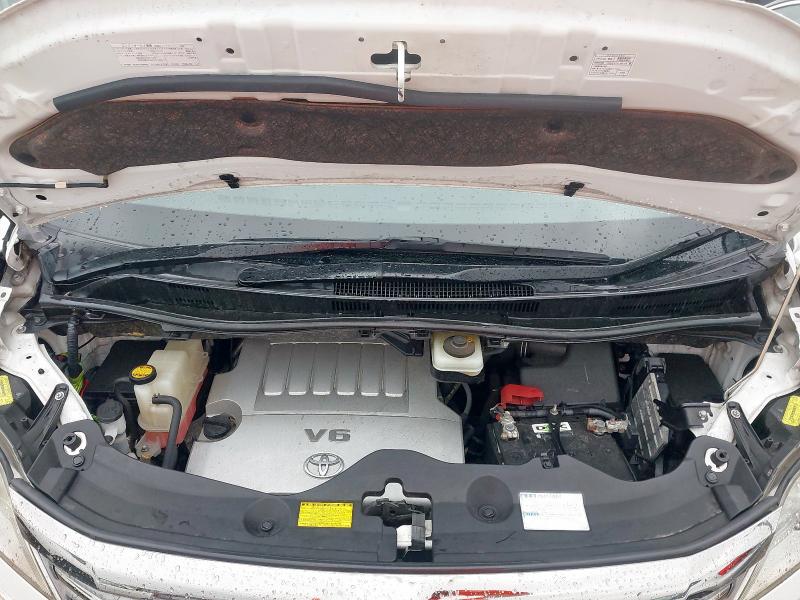 2009 TOYOTA VELLFIRE