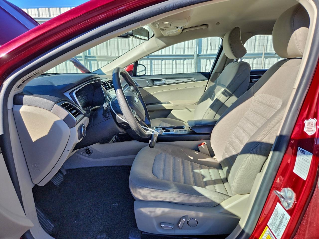 2019 Ford Fusion Se VIN: 3FA6P0LU6KR226458 Lot: 93150775