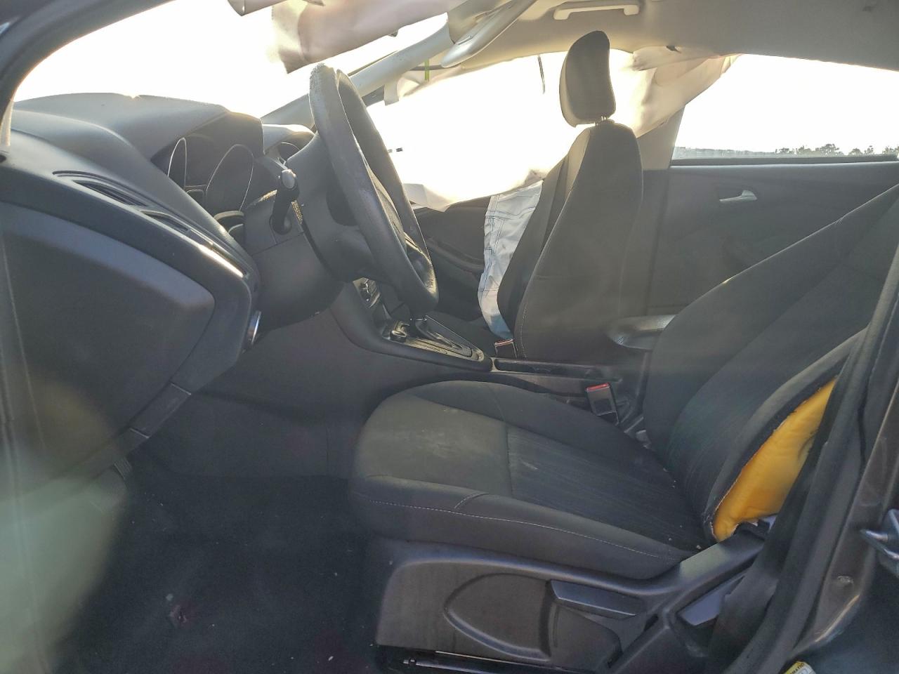 2017 Ford Focus Se VIN: 1FADP3K21HL278922 Lot: 94471225