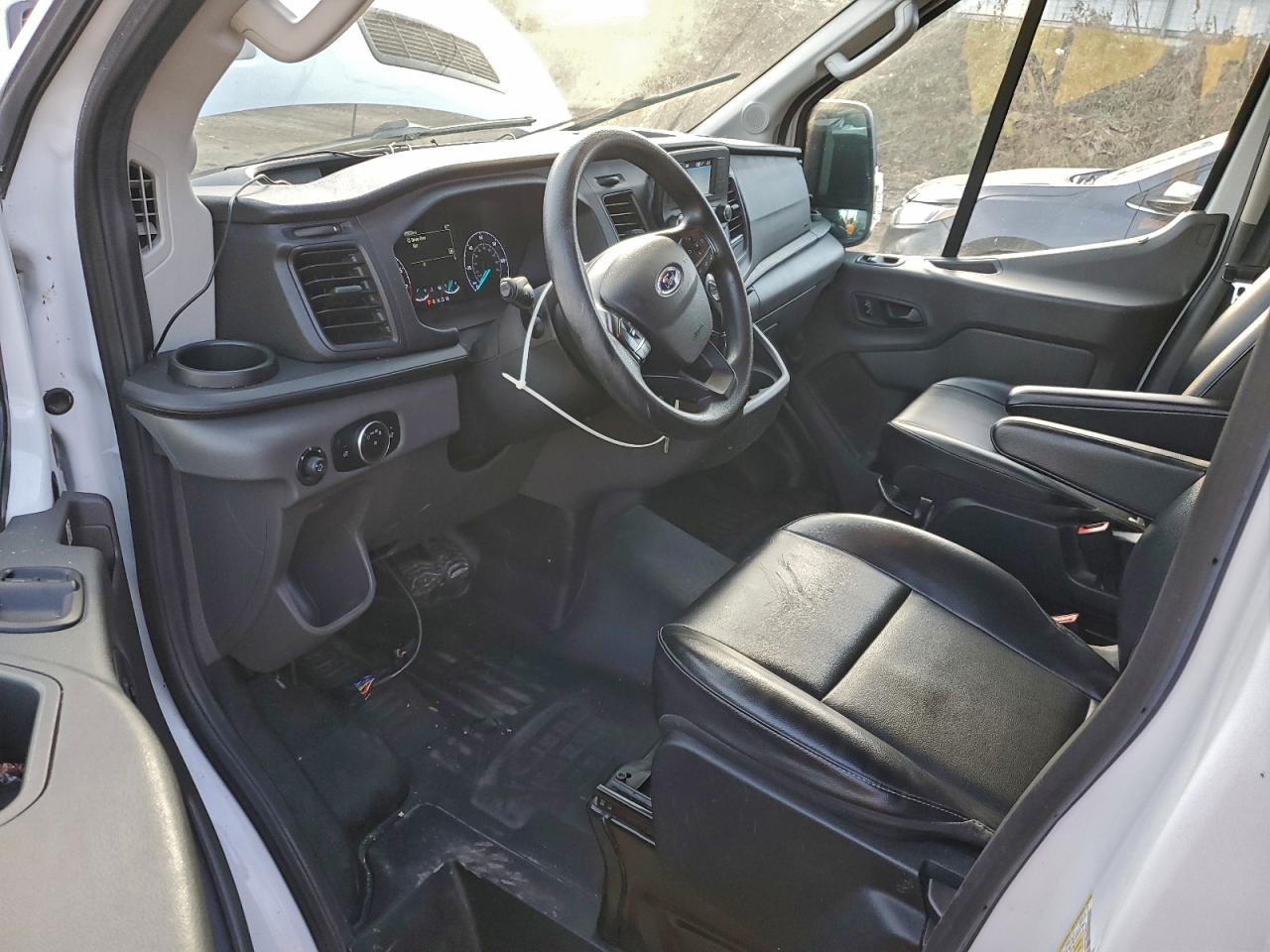 2020 Ford Transit T-250 VIN: 1FTBR2C82LKB67772 Lot: 93858965