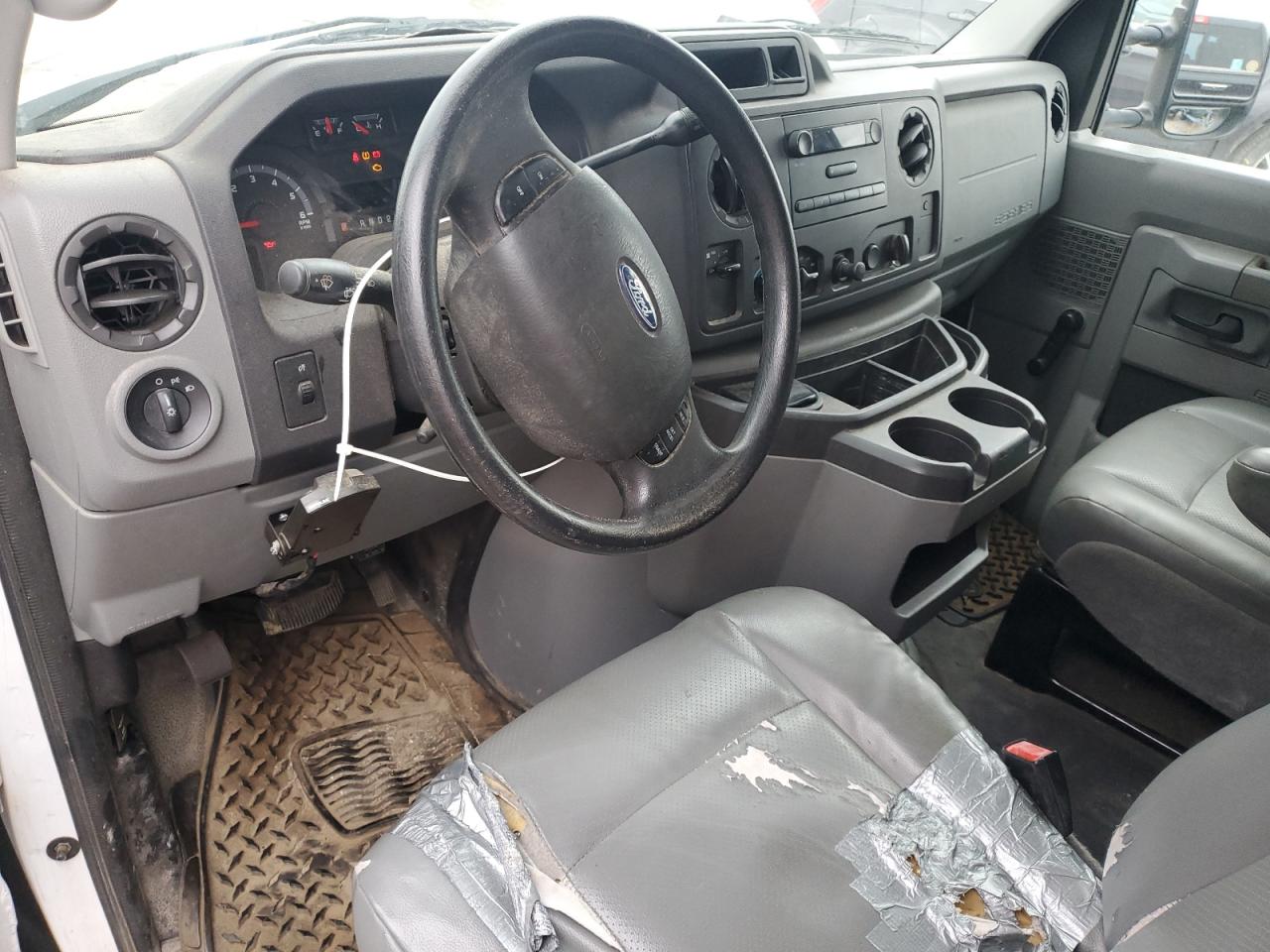 2010 Ford Econoline 250 Utility / Service Van VIN: 1FTNE2EW4ADA63404 Lot: 90423215