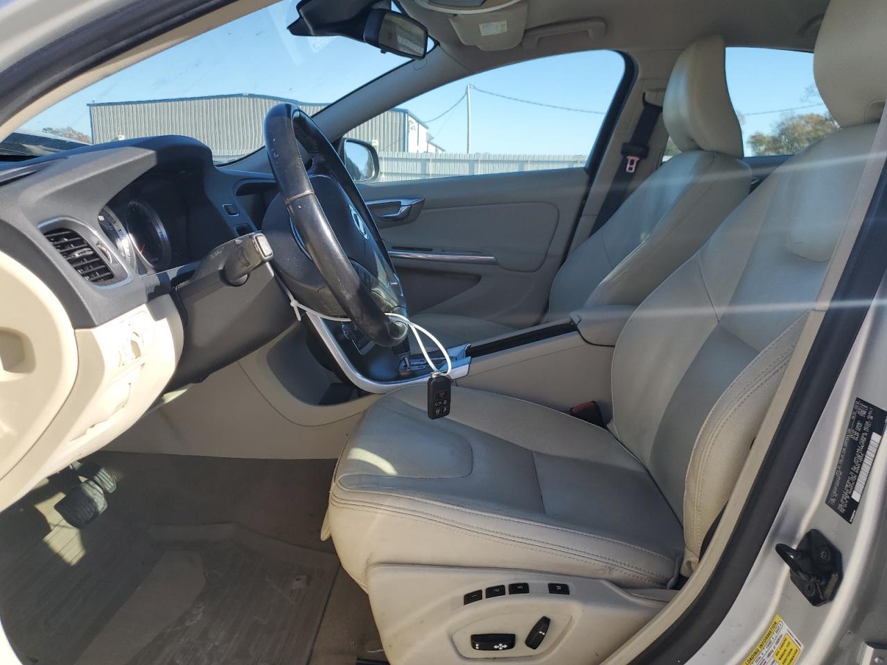 2012 Volvo S60 T5 VIN: YV1622FS2C2137145 Lot: 92818355