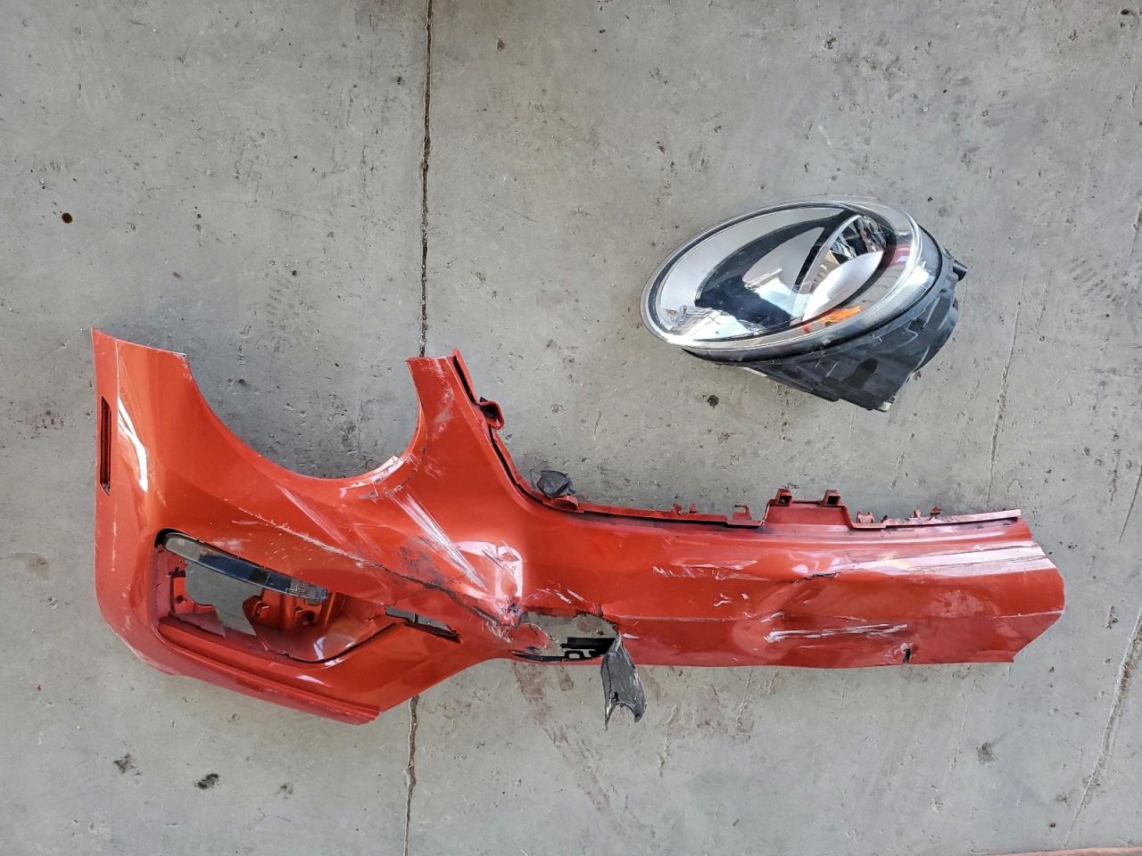 2017 Volkswagen Beetle 1.8T VIN: 3VWF17AT1HM623240 Lot: 94229405